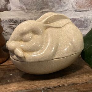 Antique Crackle Finish Rabbit